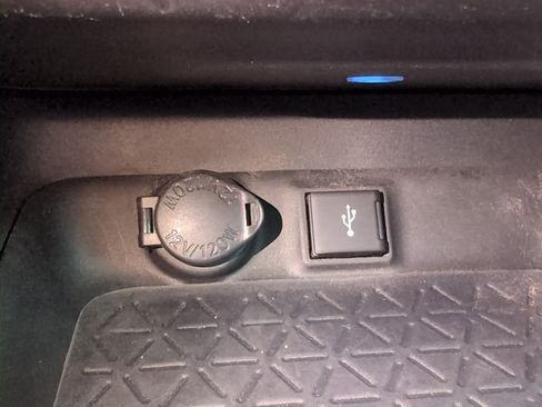 Certified 2022 Toyota RAV4 XSE AWD/4WD image 37