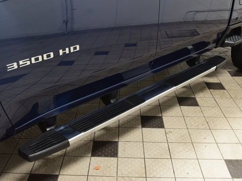 Used 2022 Chevrolet Silverado 3500 High Country image 29