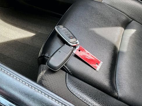 Used 2024 Nissan Pathfinder SL image 14