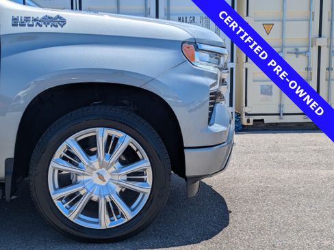Used 2024 Chevrolet Silverado 1500 High Country w/ Technology Package AWD/4WD image 11
