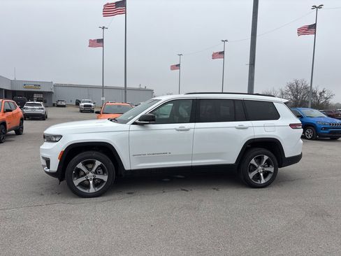 New 2025 Jeep Grand Cherokee L Limited image 6