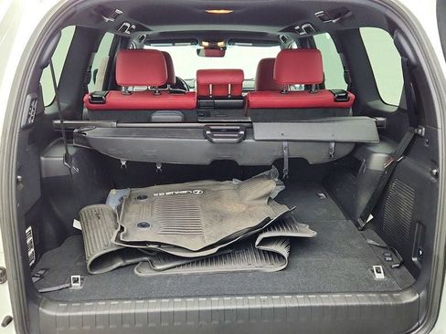 Used 2023 Lexus GX 460 Premium image 23