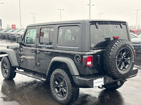 Used 2022 Jeep Wrangler Unlimited Sport image 5