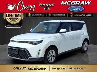 Used 2024 Kia Soul LX w/ Option Group 015 FWD video 1