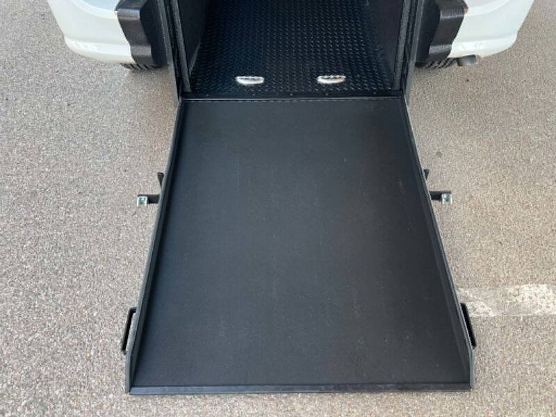 Used 2017 Dodge Grand Caravan SE w/ Power Window Group FWD image 46