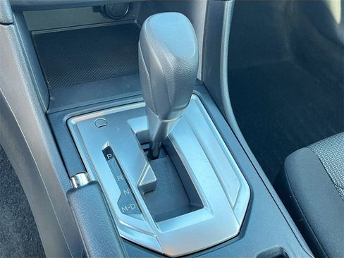 Used 2019 Subaru Impreza 2.0i Premium image 16