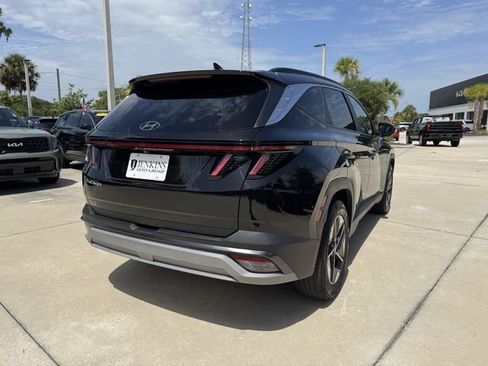 Used 2025 Hyundai Tucson SEL FWD image 5