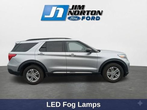 Used 2024 Ford Explorer XLT w/ Equipment Group 202A AWD/4WD image 12