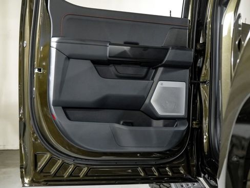 Used 2025 Ford F150 Raptor AWD/4WD image 38
