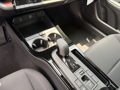 New 2026 Toyota Prius Plug-In Hybrid FWD image 34