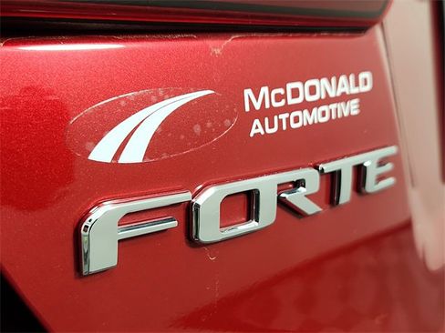 Used 2020 Kia Forte GT w/ GT2 Package image 8