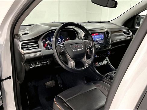 Used 2022 GMC Acadia AT4 w/ Technology Package image 16
