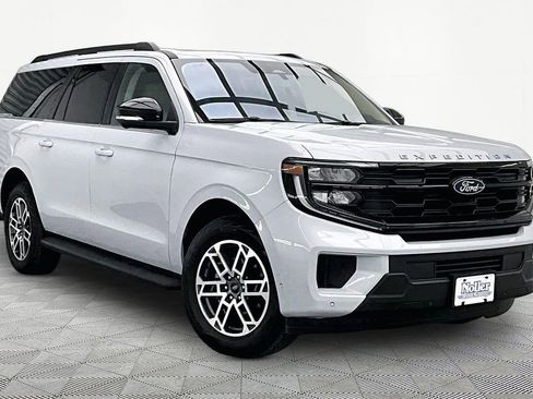 Certified 2025 Ford Expedition Max Active AWD/4WD image 12