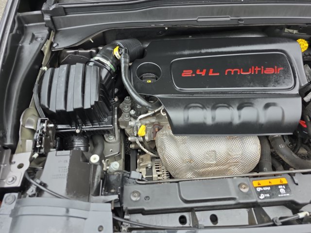 Used 2019 Jeep Renegade Latitude w/ Popular Equipment Group FWD image 26