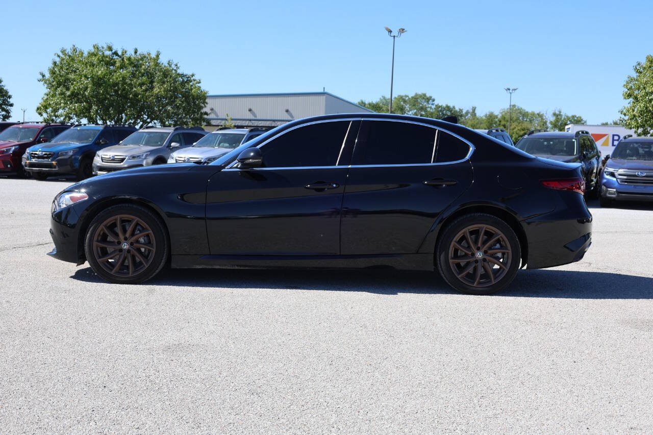 Used 2020 Alfa Romeo Giulia AWD w/ Cold Weather Package image 8