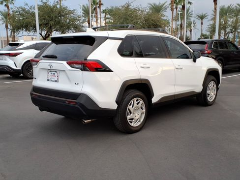 Certified 2021 Toyota RAV4 LE w/ Carpet Mat Package (TMS) FWD image 4