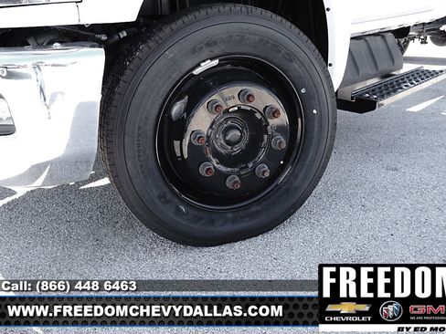 New 2023 Ford F150 LT image 9