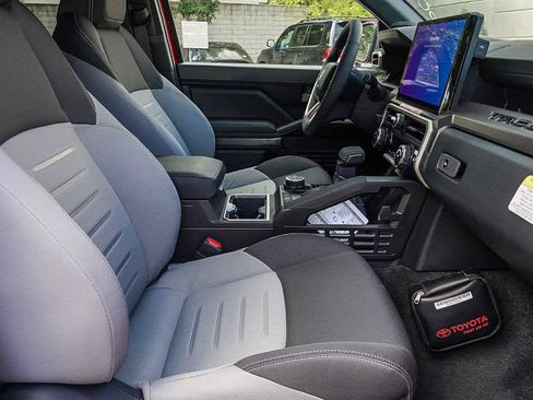 New 2025 Toyota Tacoma TRD Off-Road image 19