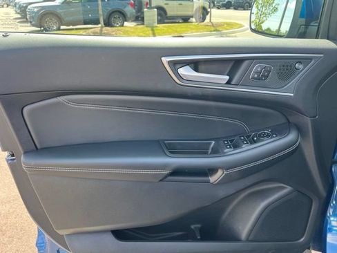 Used 2024 Ford Edge Titanium AWD/4WD image 22