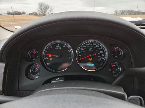 Used 2010 GMC Sierra 1500 Denali image 23