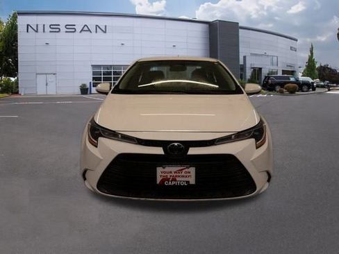 Used 2024 Toyota Corolla LE image 8