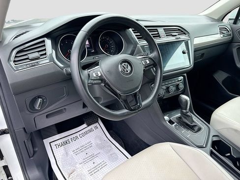 Used 2019 Volkswagen Tiguan SE FWD image 11