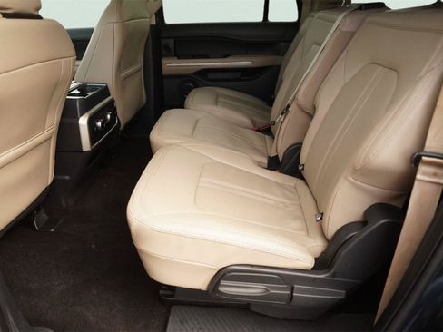 Used 2022 Ford Expedition Max Limited RWD image 13