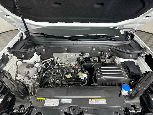 Used 2024 Volkswagen Atlas SE image 35