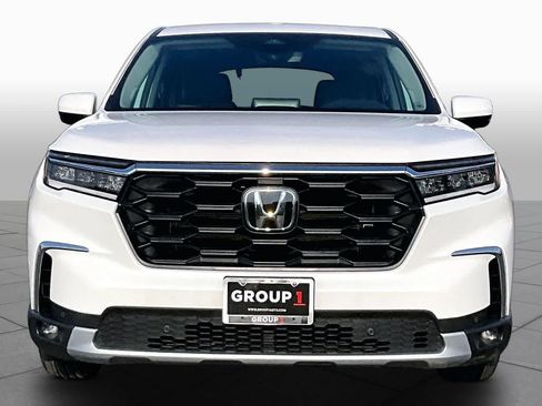 Certified 2025 Honda Pilot EX-L image 4