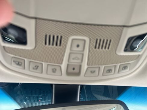Used 2020 Lincoln Continental Reserve image 30