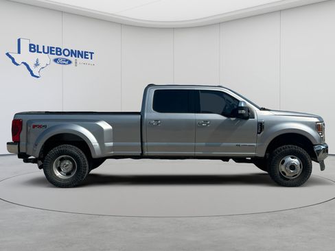 Used 2020 Ford F350 Lariat w/ Lariat Ultimate Package AWD/4WD image 4