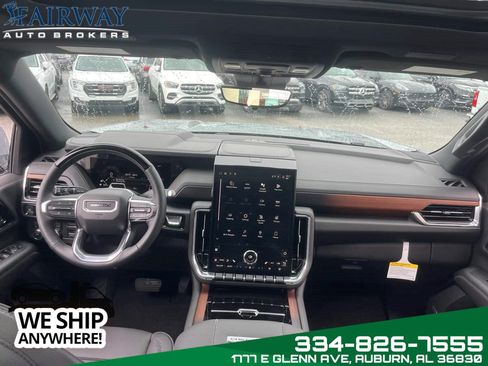 Used 2025 GMC Yukon XL Denali w/ Denali Reserve Package AWD/4WD image 16
