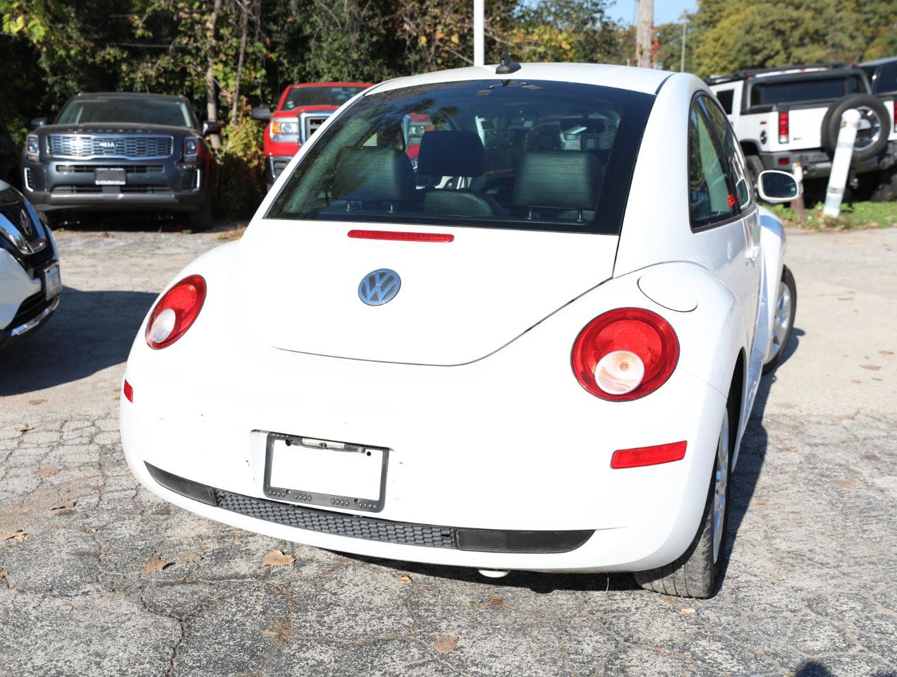 Used 2009 Volkswagen Beetle S FWD image 7