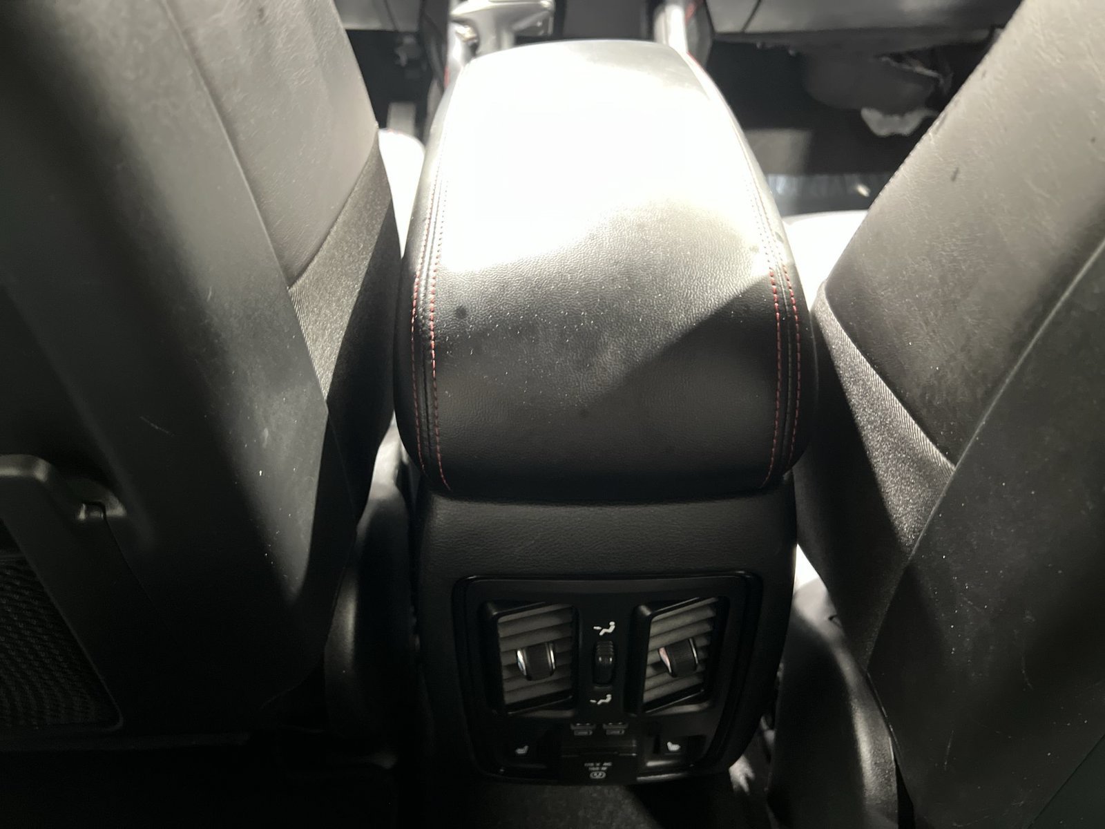 Used 2025 Dodge Durango GT AWD/4WD image 21