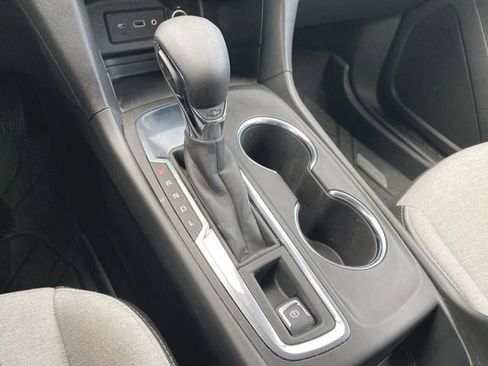 Used 2023 Chevrolet Equinox LS w/ LS Convenience Package image 15