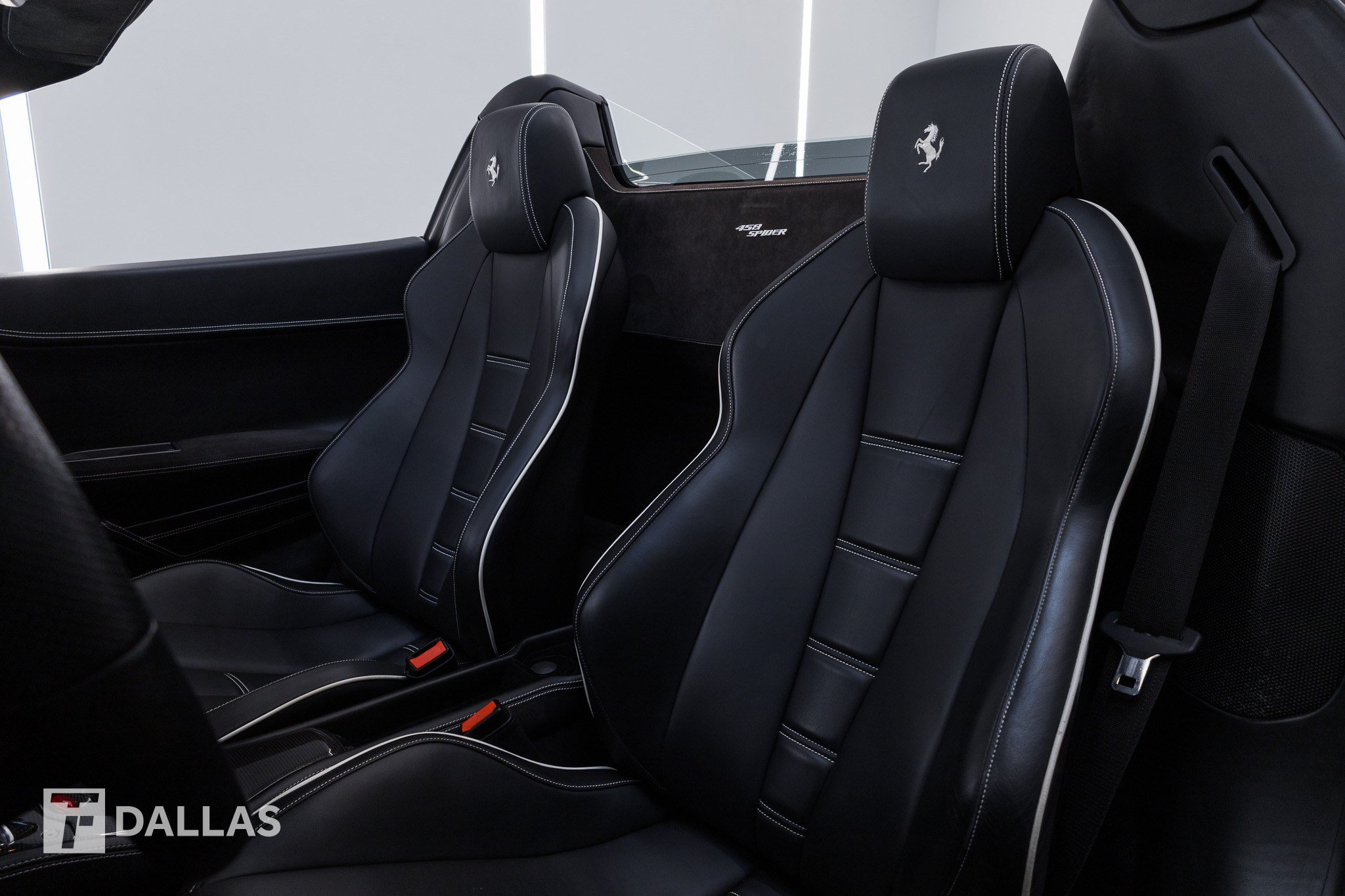 Used 2013 Ferrari 458 Spider RWD image 29