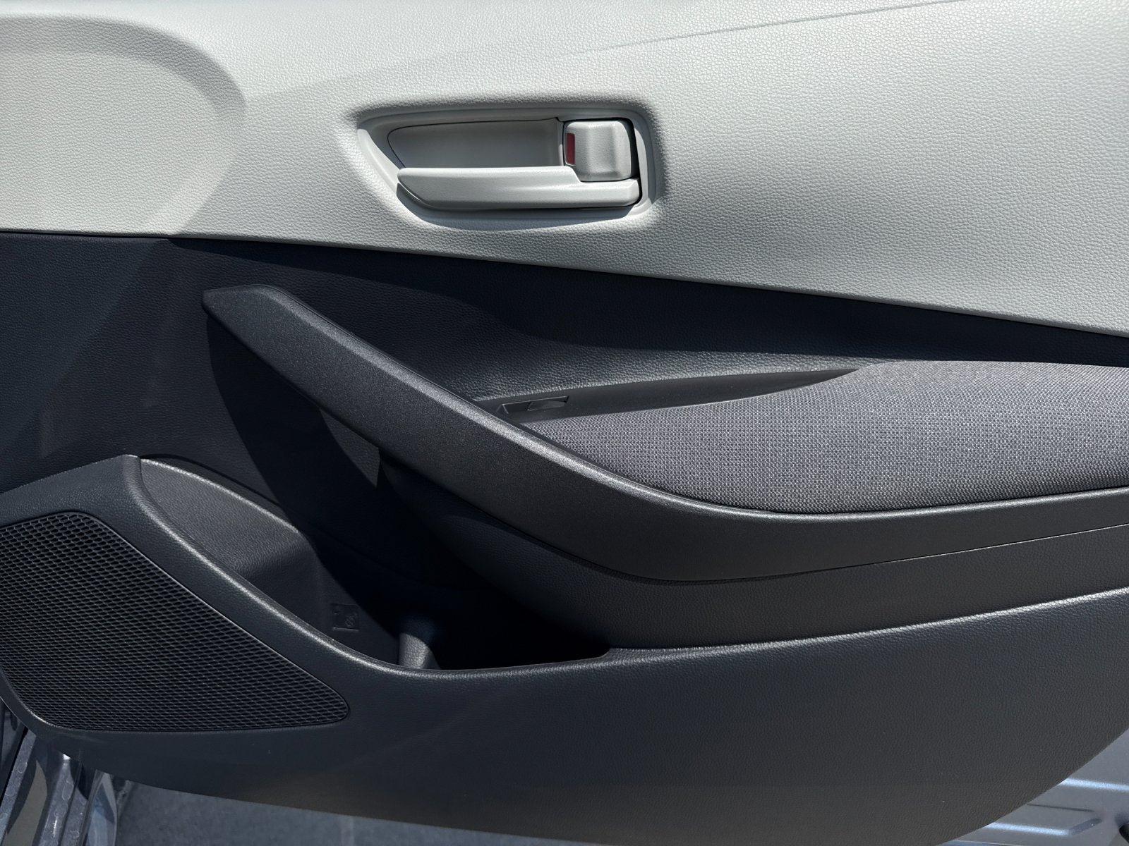 New 2027 Toyota Corolla LE FWD image 18