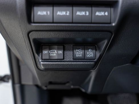 Used 2025 Toyota 4Runner Trailhunter image 80