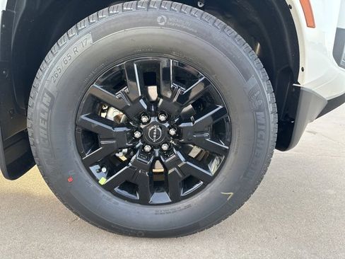 New 2026 Nissan Frontier SV w/ SV Convenience Package image 4