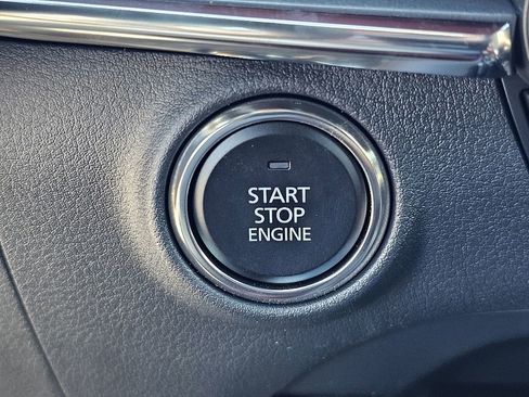 New 2026 MAZDA MAZDA3 Hatchback w/Premium Plus Pkg image 31