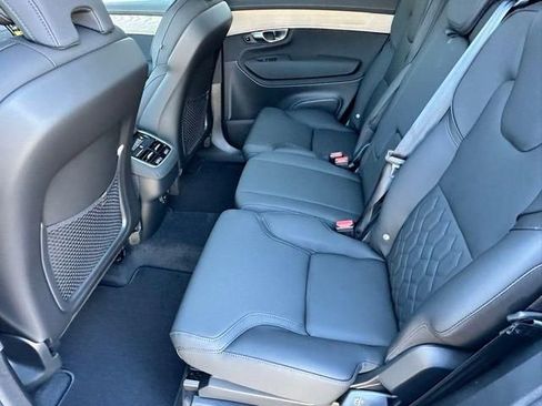New 2026 Volvo XC90 B5 Core image 7