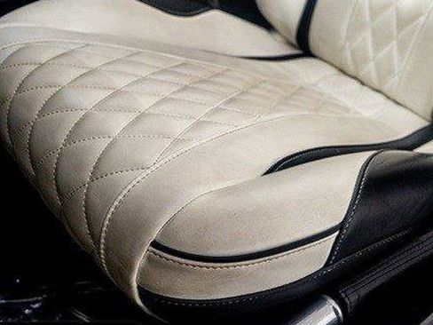 Used 2017 Aston Martin Vanquish S image 48