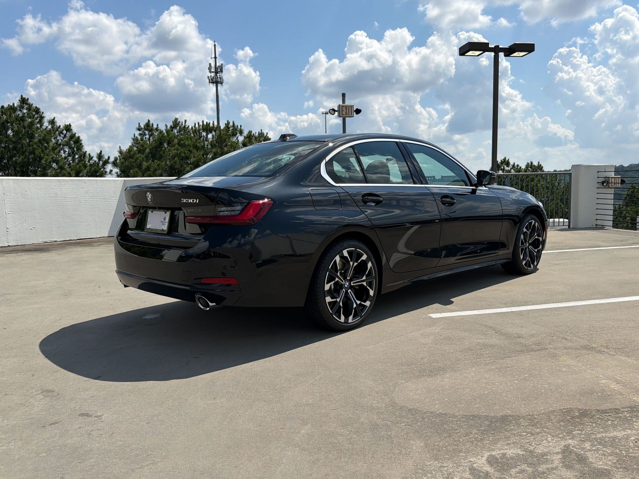 Used 2026 BMW 330i Sedan w/ Convenience Package RWD image 8