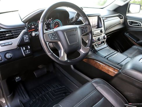 Used 2019 GMC Yukon Denali image 28