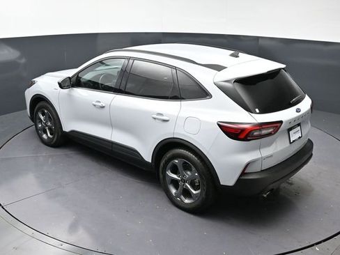 Used 2025 Ford Escape ST-Line FWD image 28
