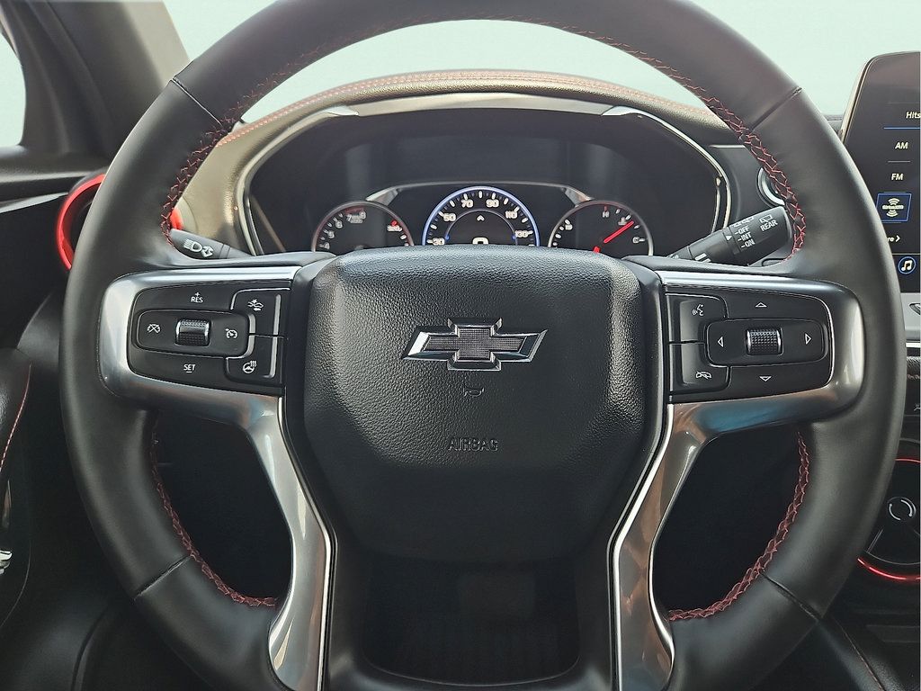 Used 2025 Chevrolet Blazer RS FWD image 19