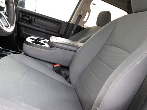 Used 2016 RAM 3500 Tradesman w/ Chrome Appearance Group image 10