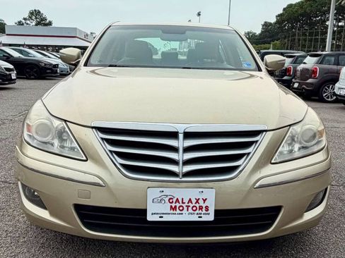 Used 2011 Hyundai Genesis 3.8 RWD image 5