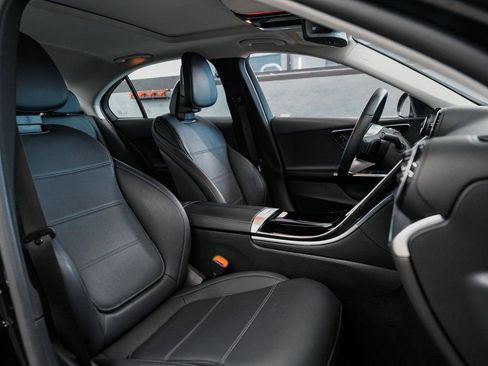 Used 2025 Mercedes-Benz C 300 C 300 image 34