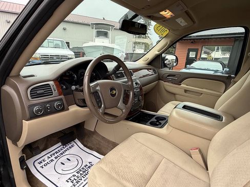 Used 2013 Chevrolet Avalanche LS AWD/4WD image 11